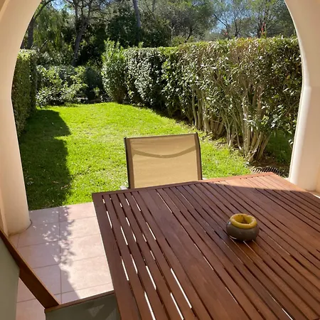 Riviera Oasis: Beachside Retreat With Pool And Tennis Apartment Saint-Raphael (Var)